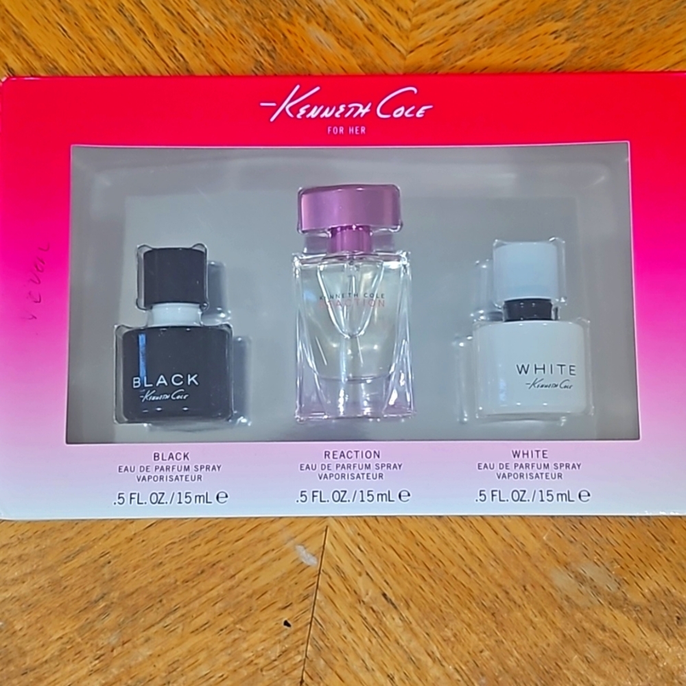 Kenneth Cole Perfume set